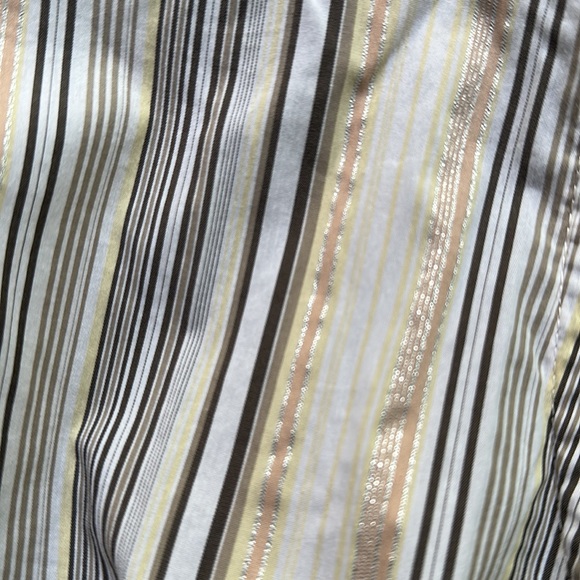 Limited Top- Like new - Picture 6 of 7